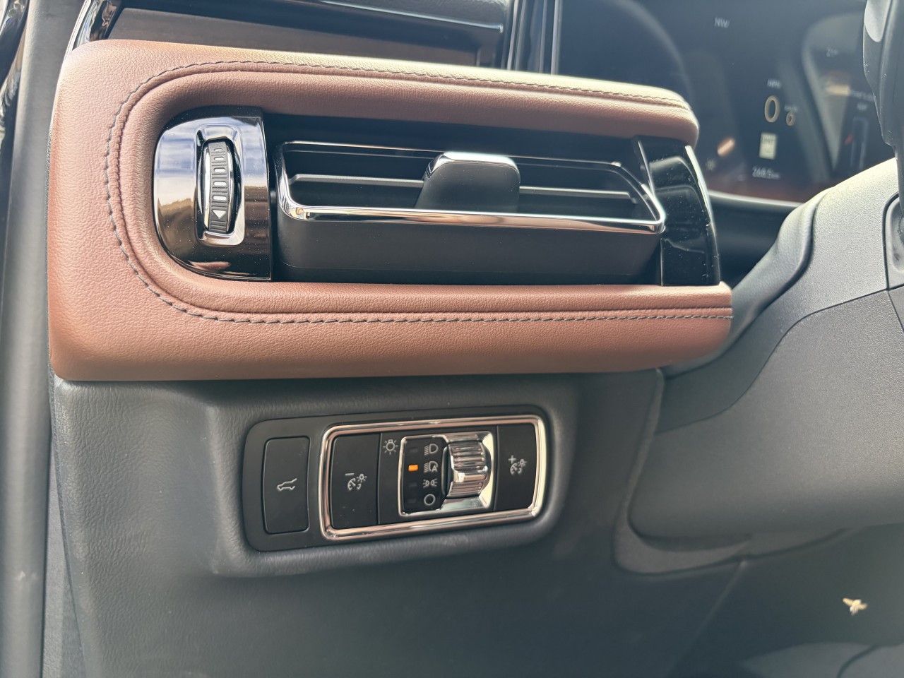 2026 Lincoln Aviator Reserve Main Image