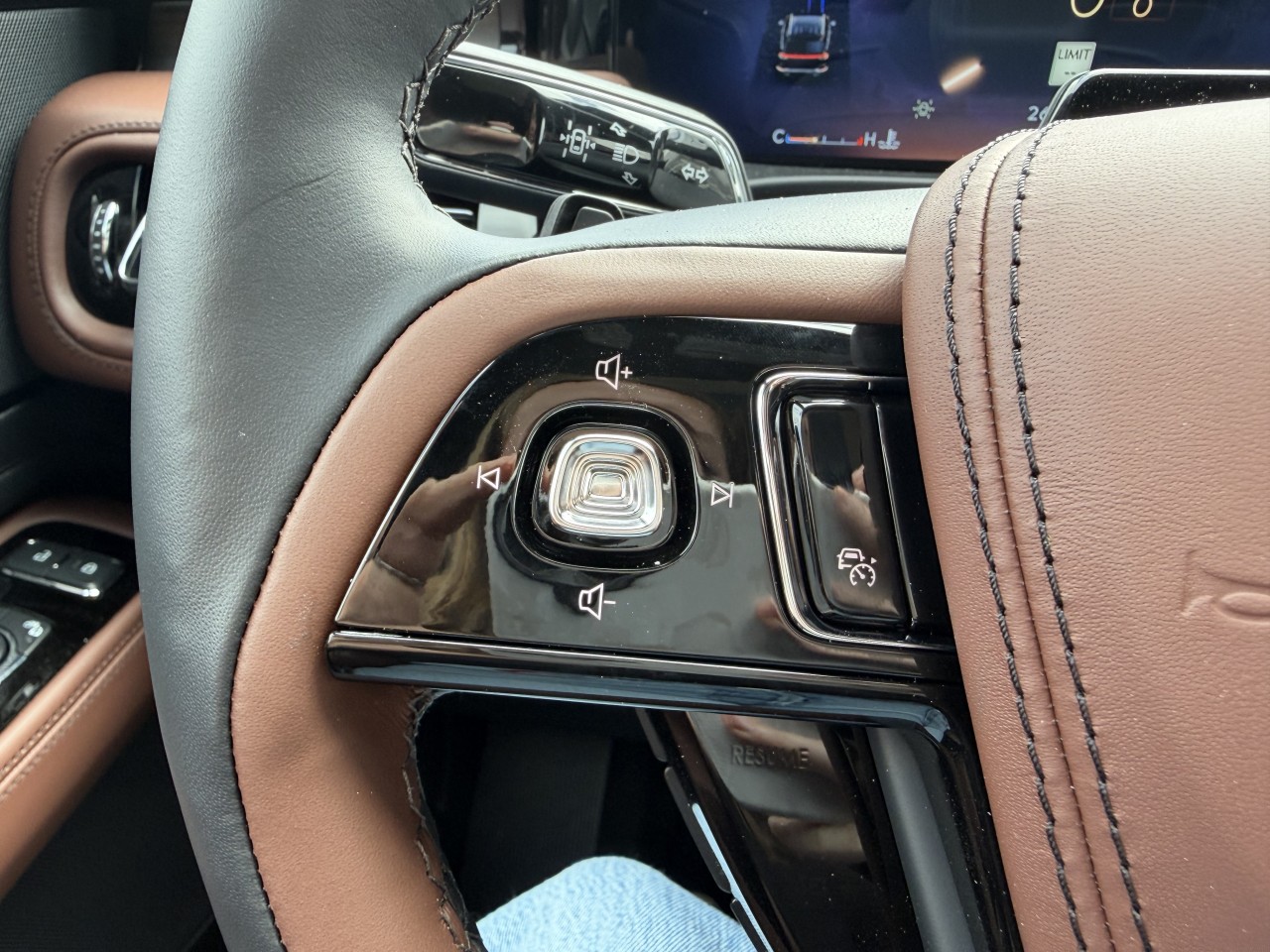 2026 Lincoln Aviator Reserve Main Image