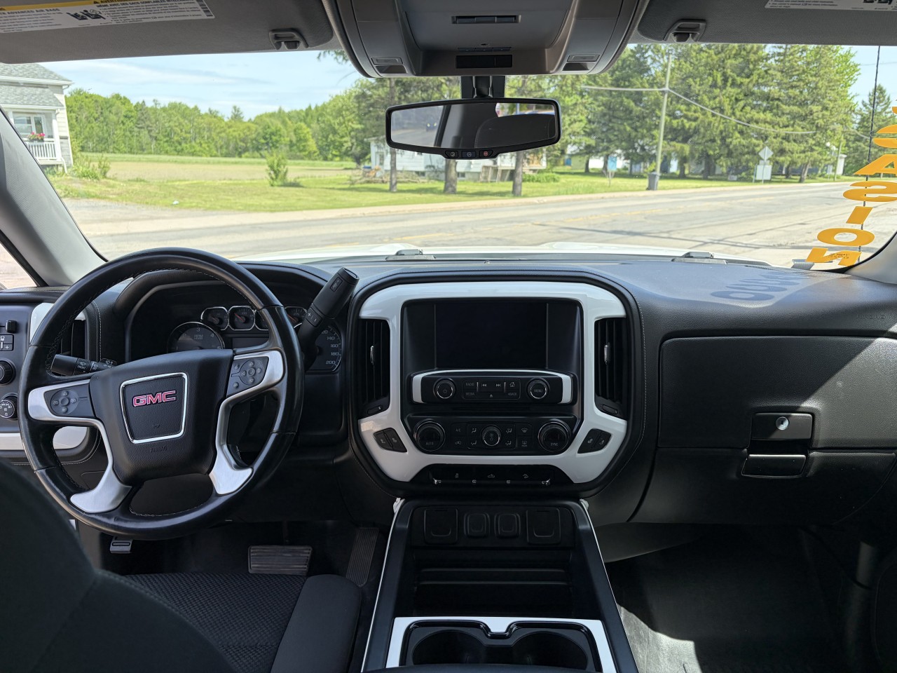 2017 GMC Sierra 1500 SLE Main Image