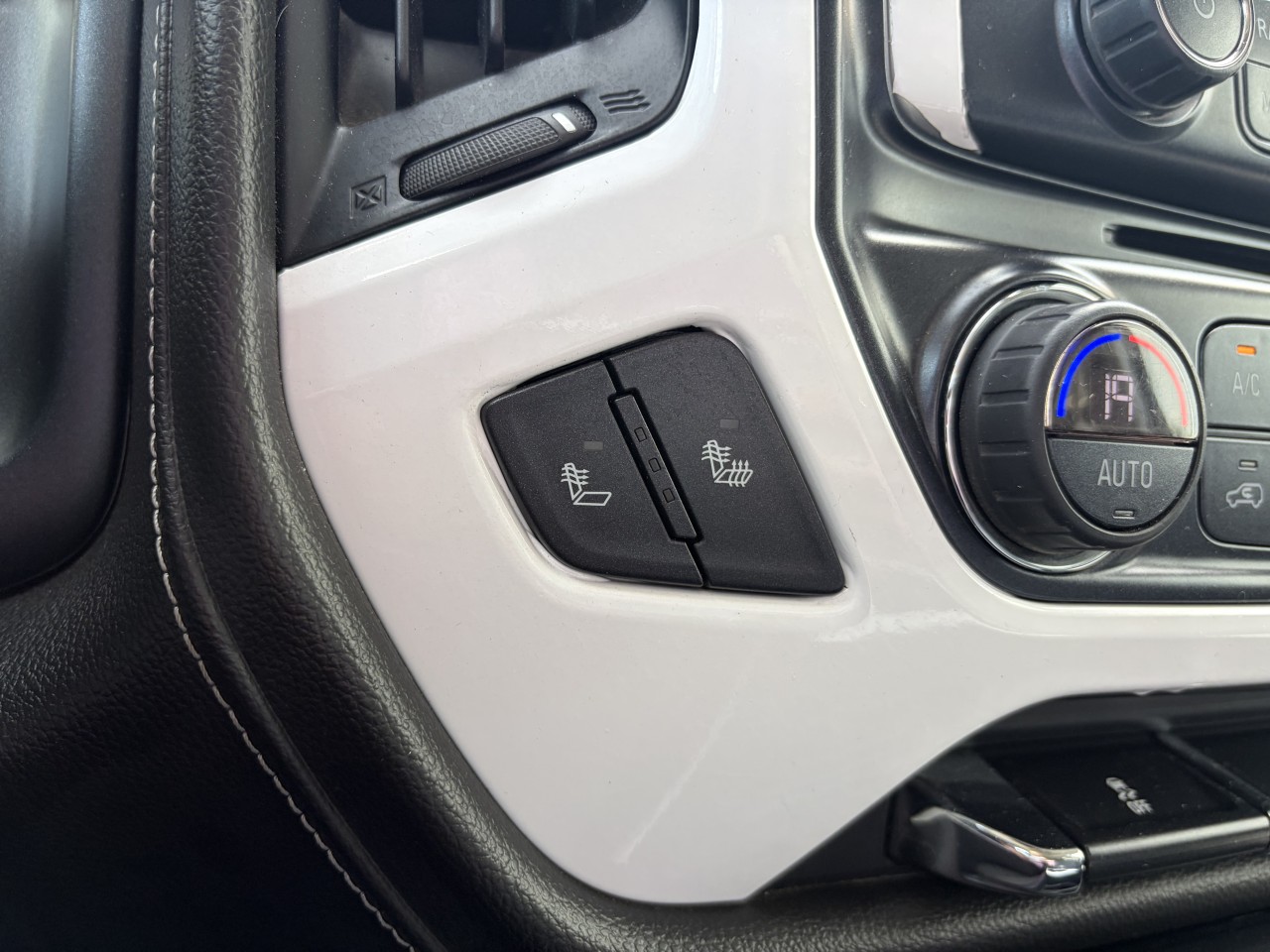 2017 GMC Sierra 1500 SLE Main Image