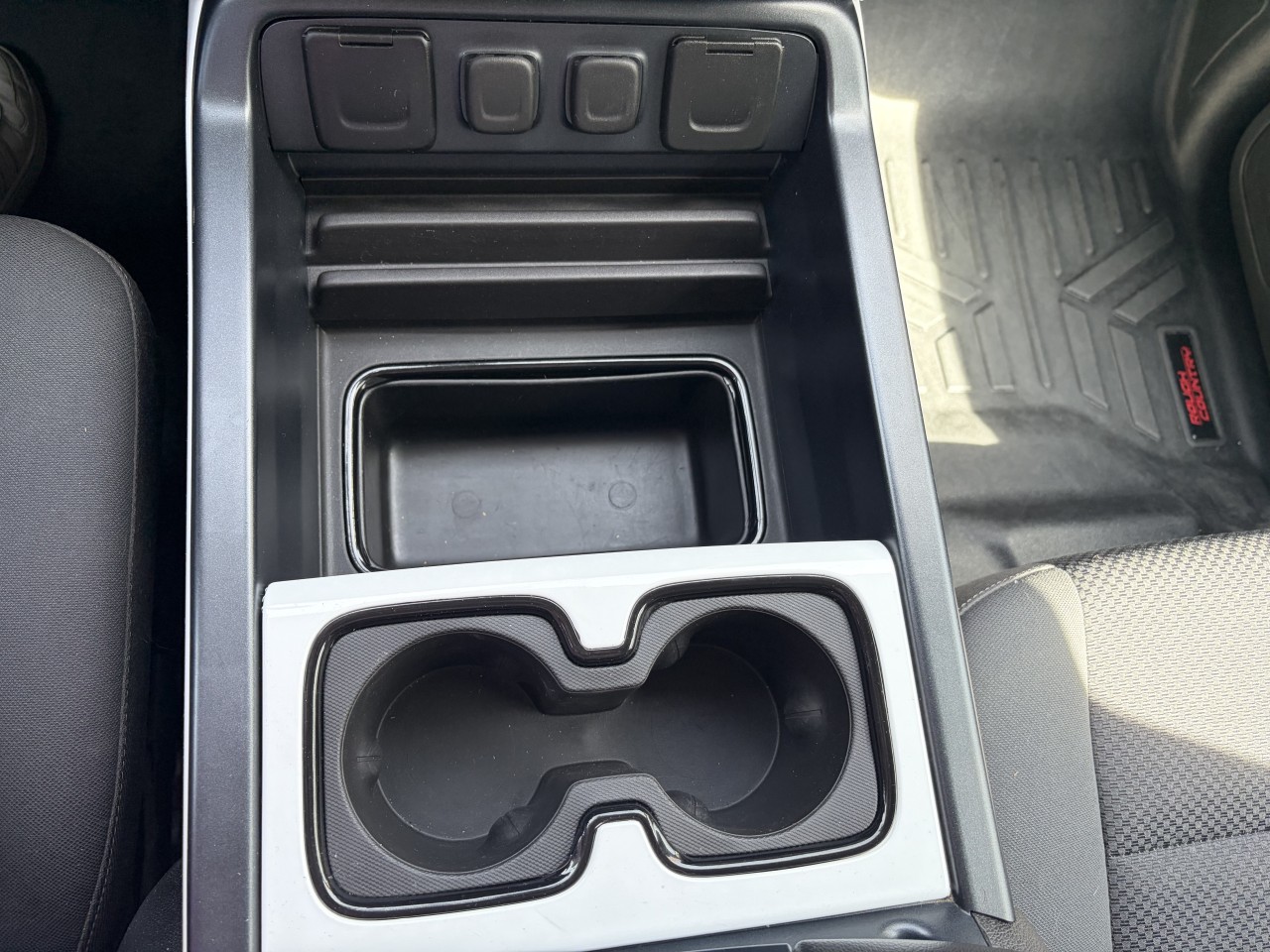 2017 GMC Sierra 1500 SLE Main Image