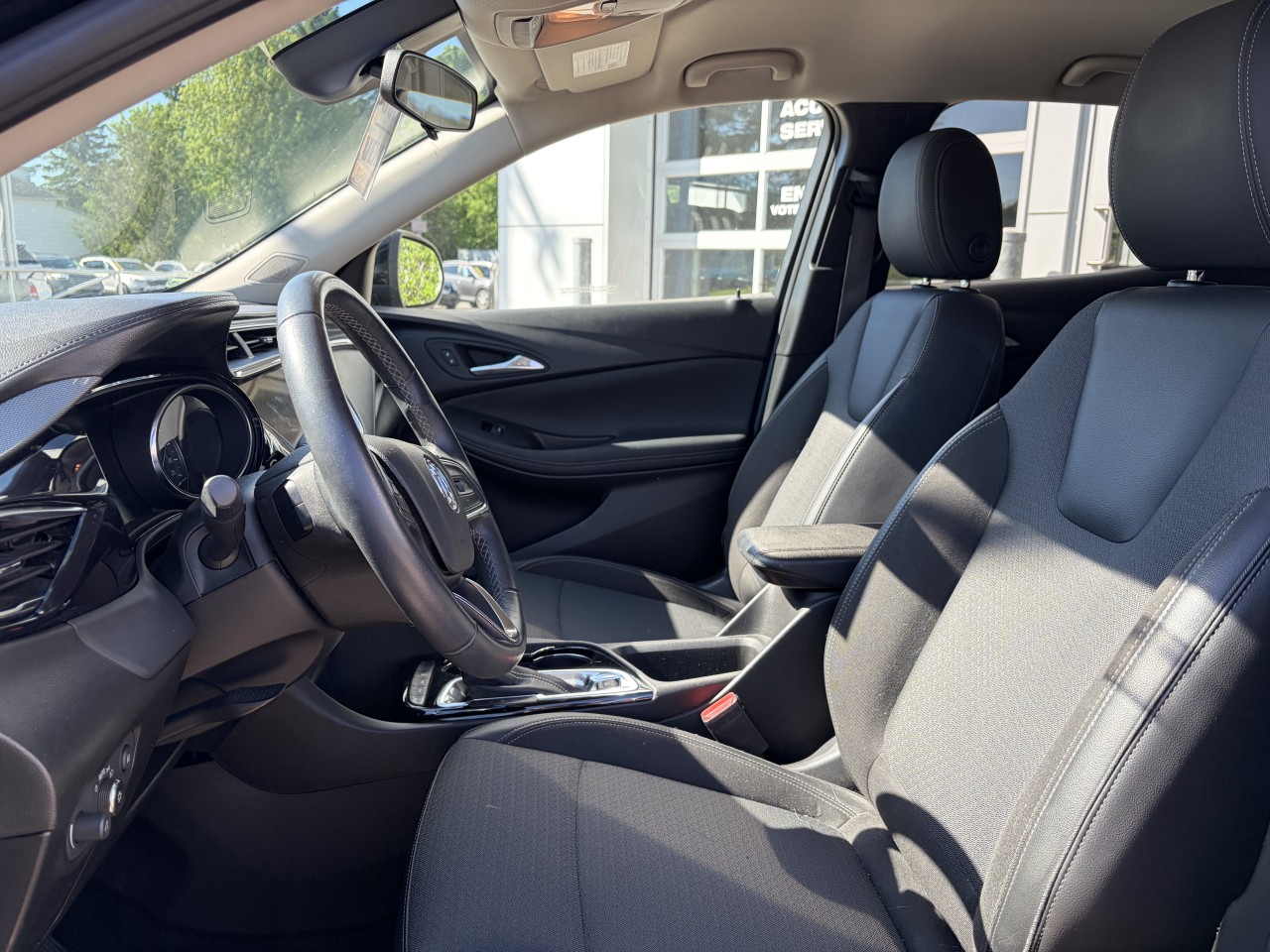 2022 Buick Encore GX Preferred Main Image