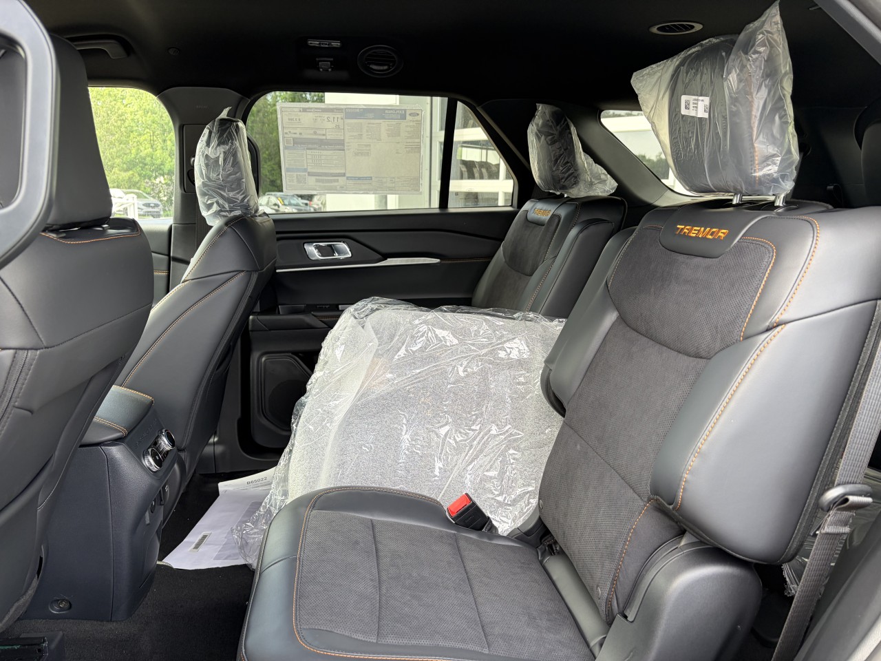 2026 Ford Explorer TREMOR 4WD ECOBOOST Main Image