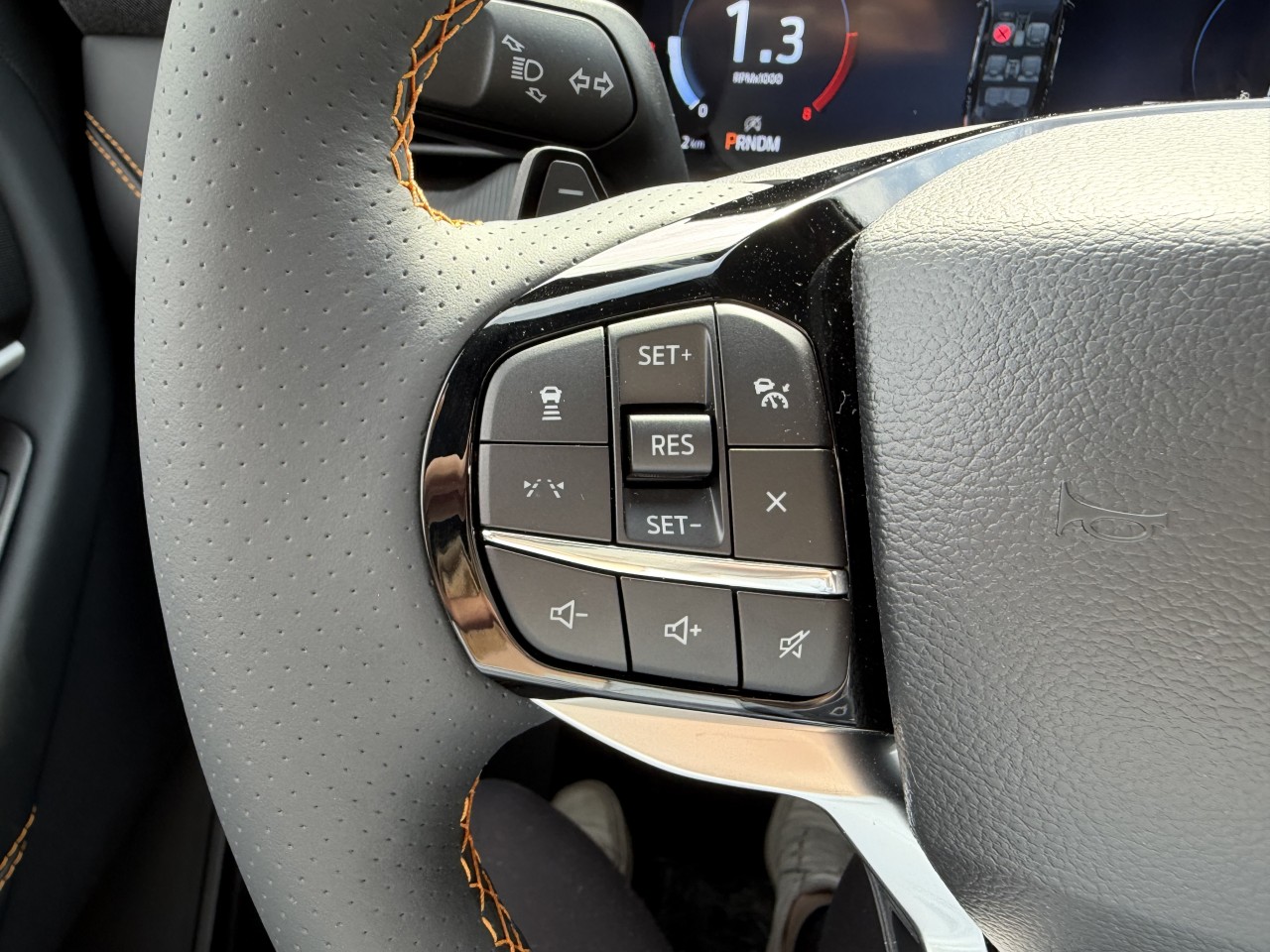 2026 Ford Explorer TREMOR 4WD ECOBOOST Main Image