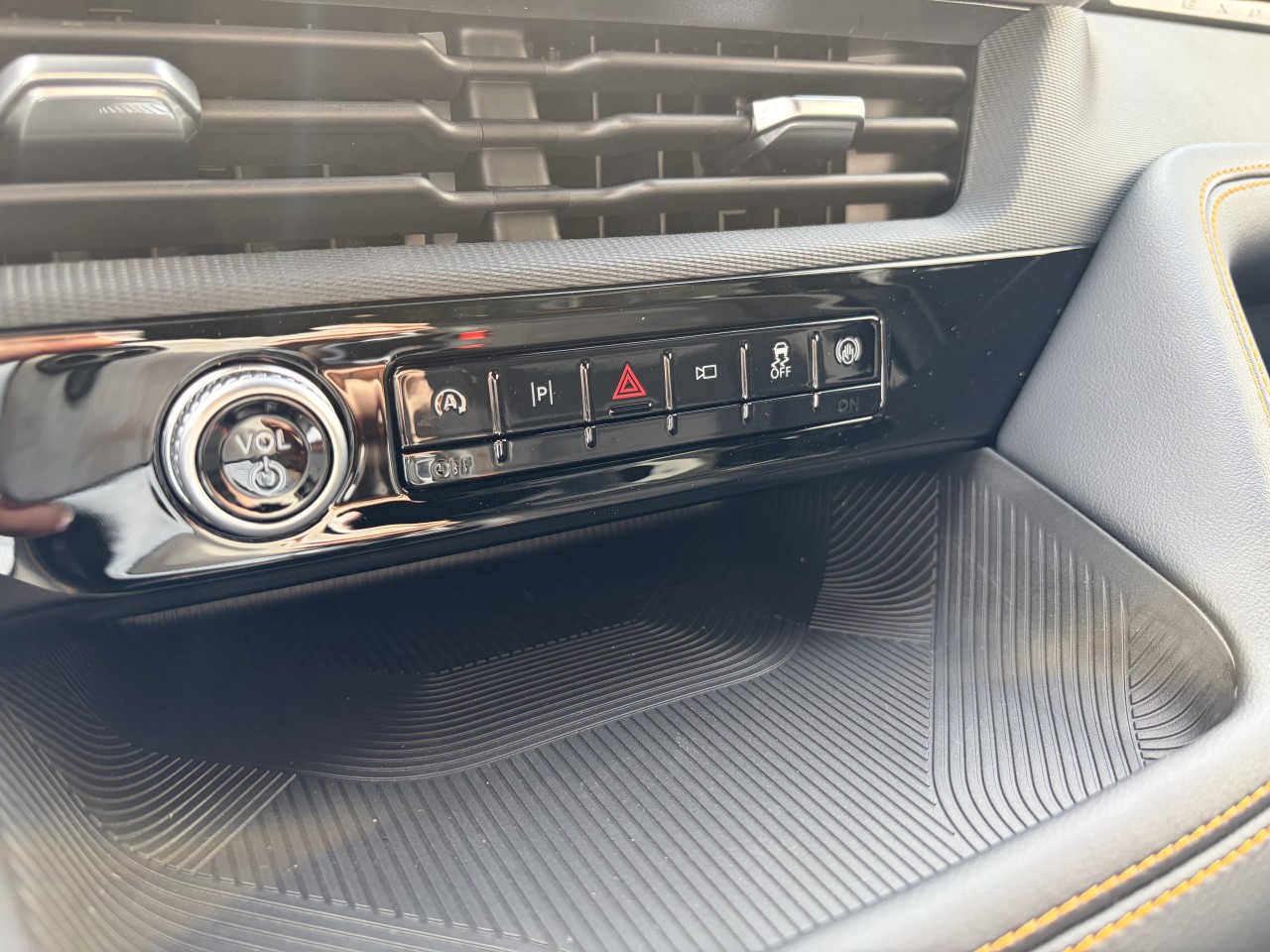 2026 Ford Explorer TREMOR 4WD ECOBOOST Main Image