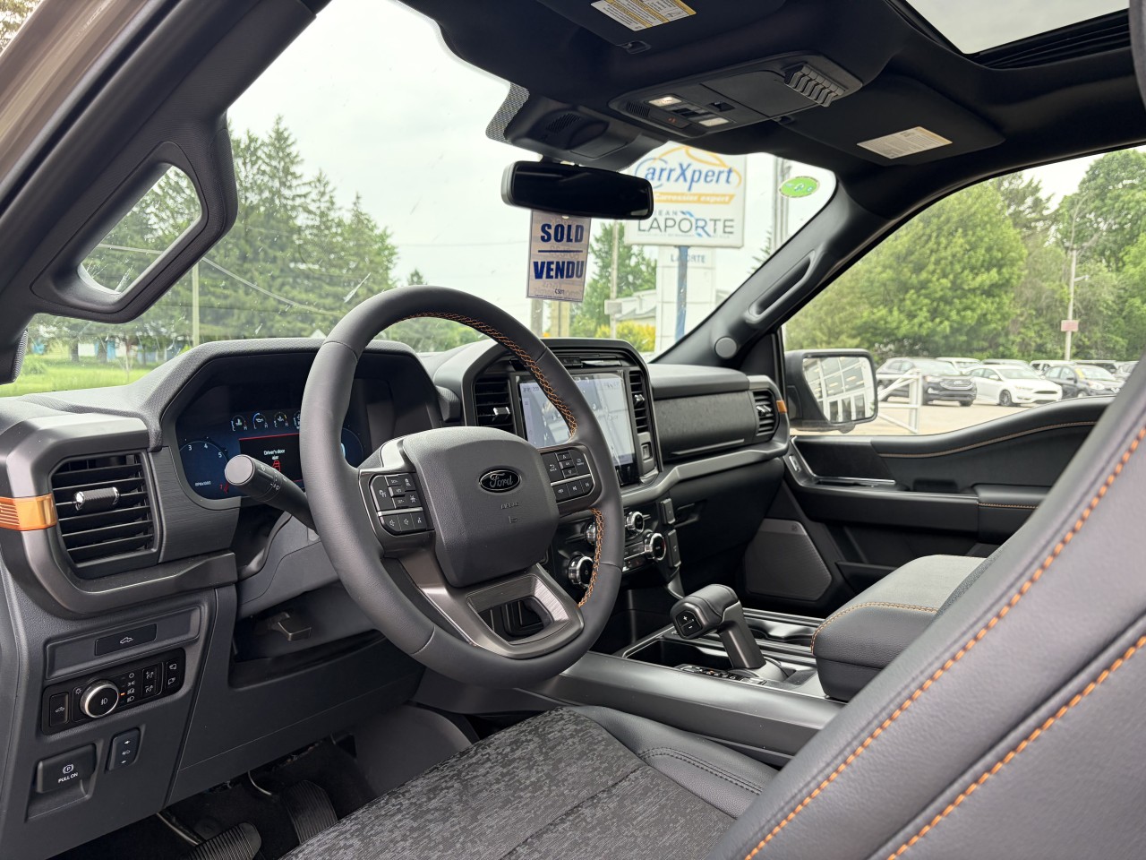 2026 Ford F-150 TREMOR ENSEMBLE REMORQUAGE TRACTION 4X4 ECOBOOST TOIT OUVRANT 401A Main Image