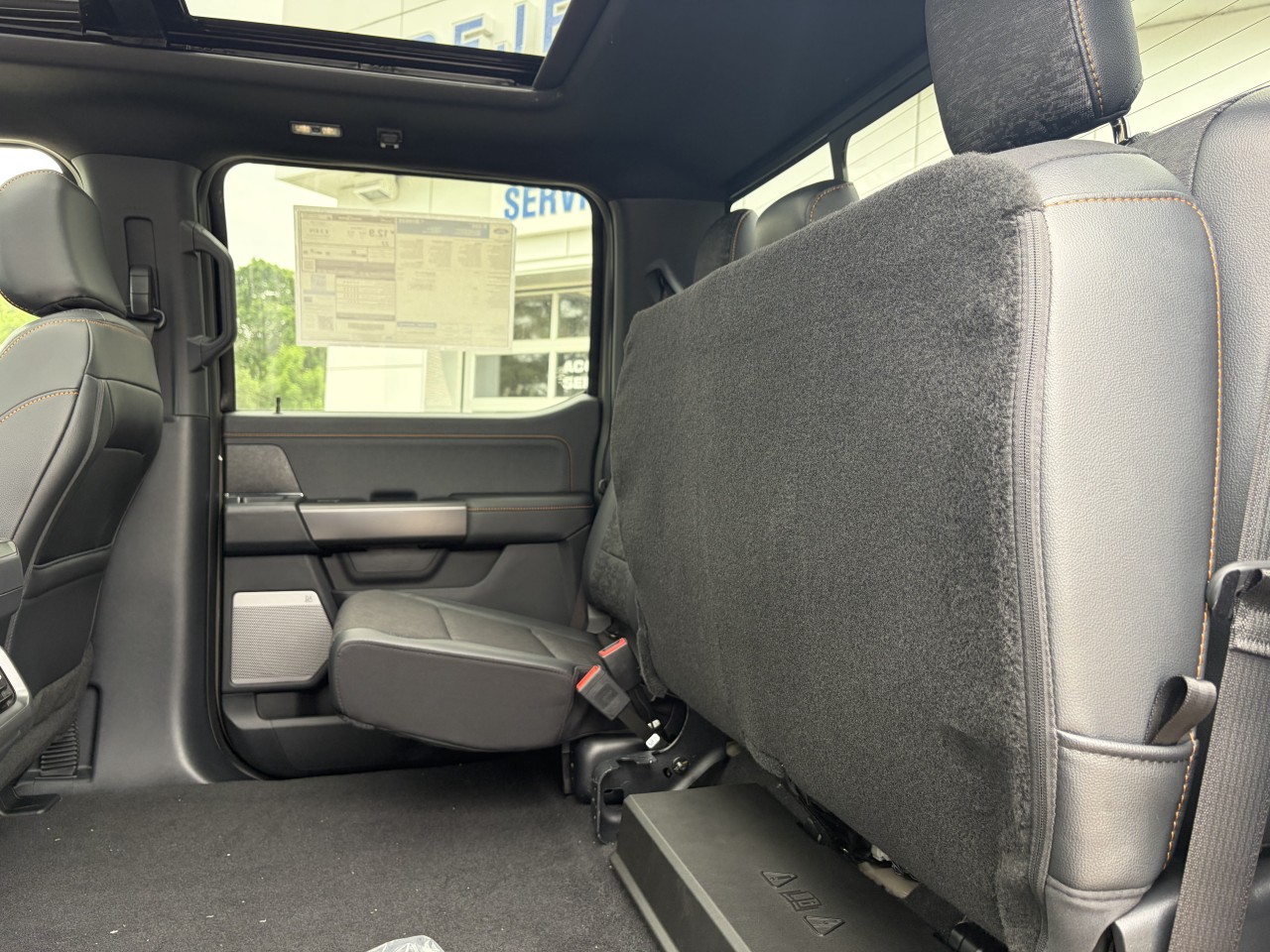 2026 Ford F-150 TREMOR ENSEMBLE REMORQUAGE TRACTION 4X4 ECOBOOST TOIT OUVRANT 401A Main Image