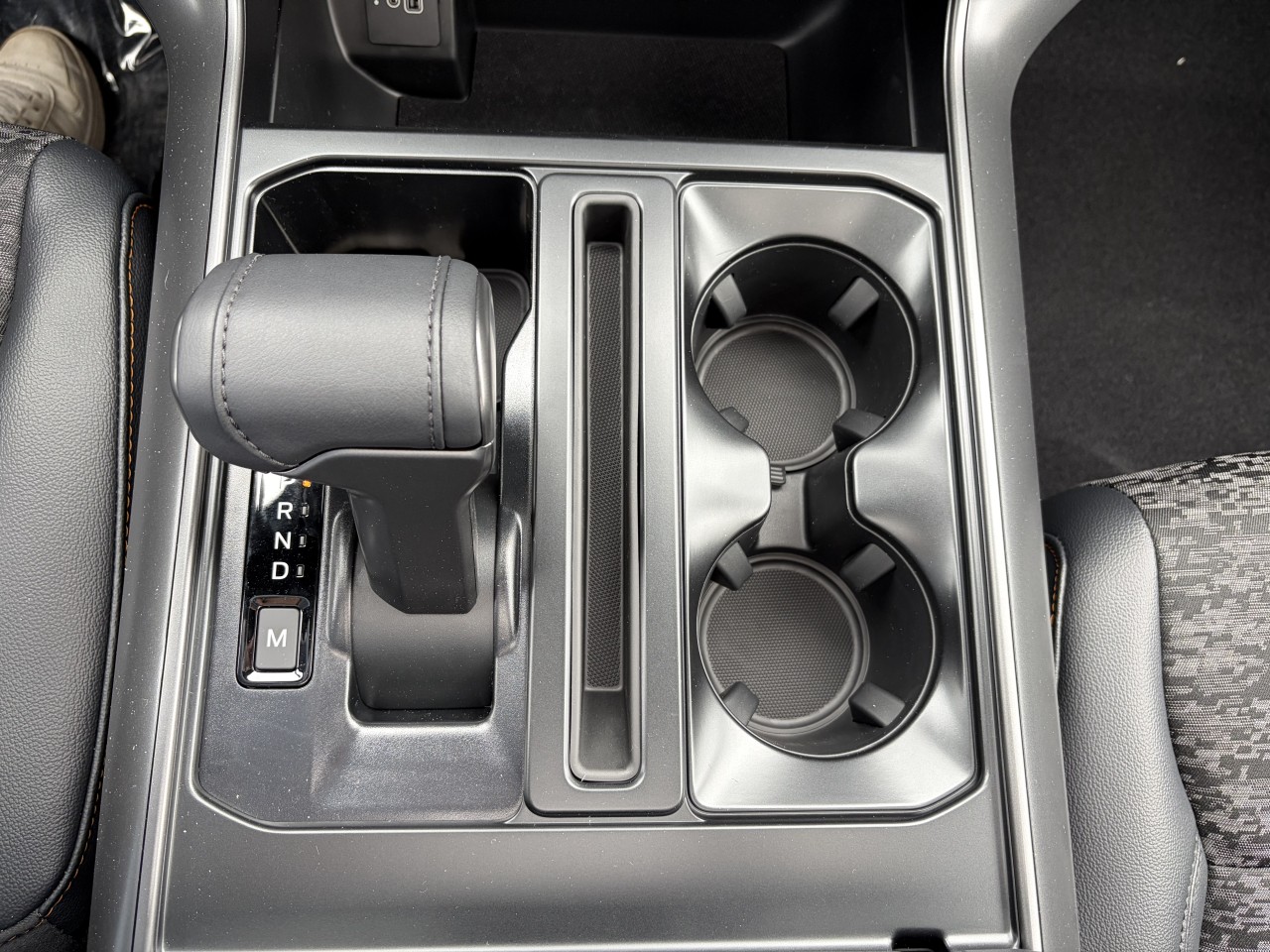 2026 Ford F-150 TREMOR ENSEMBLE REMORQUAGE TRACTION 4X4 ECOBOOST TOIT OUVRANT 401A Main Image