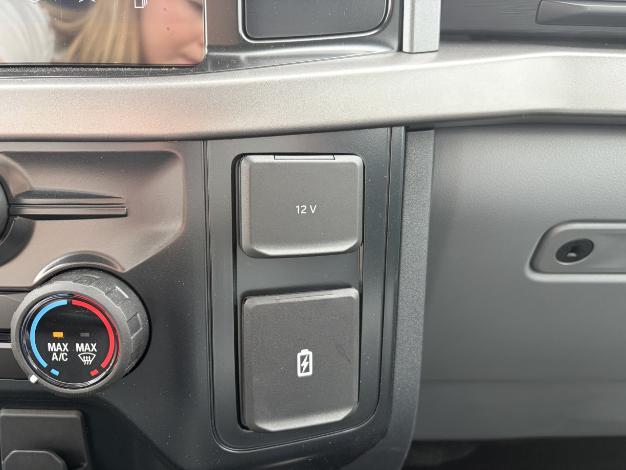 2026 Ford F-150 XLT Main Image