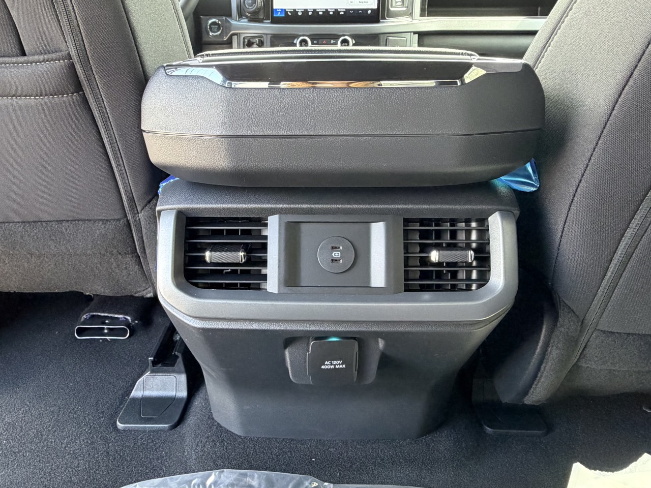 2026 Ford F-150 XLT Main Image
