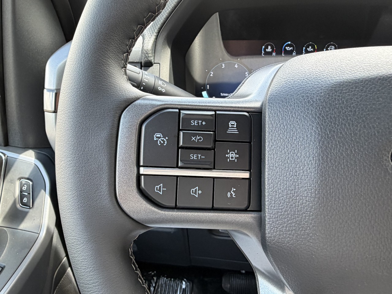 2026 Ford F-150 XLT Main Image