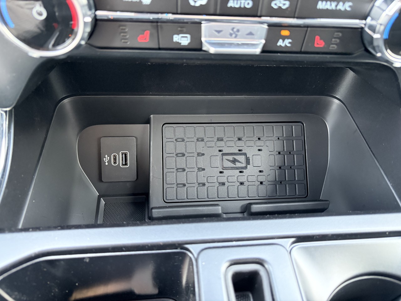 2026 Ford F-150 XLT Main Image