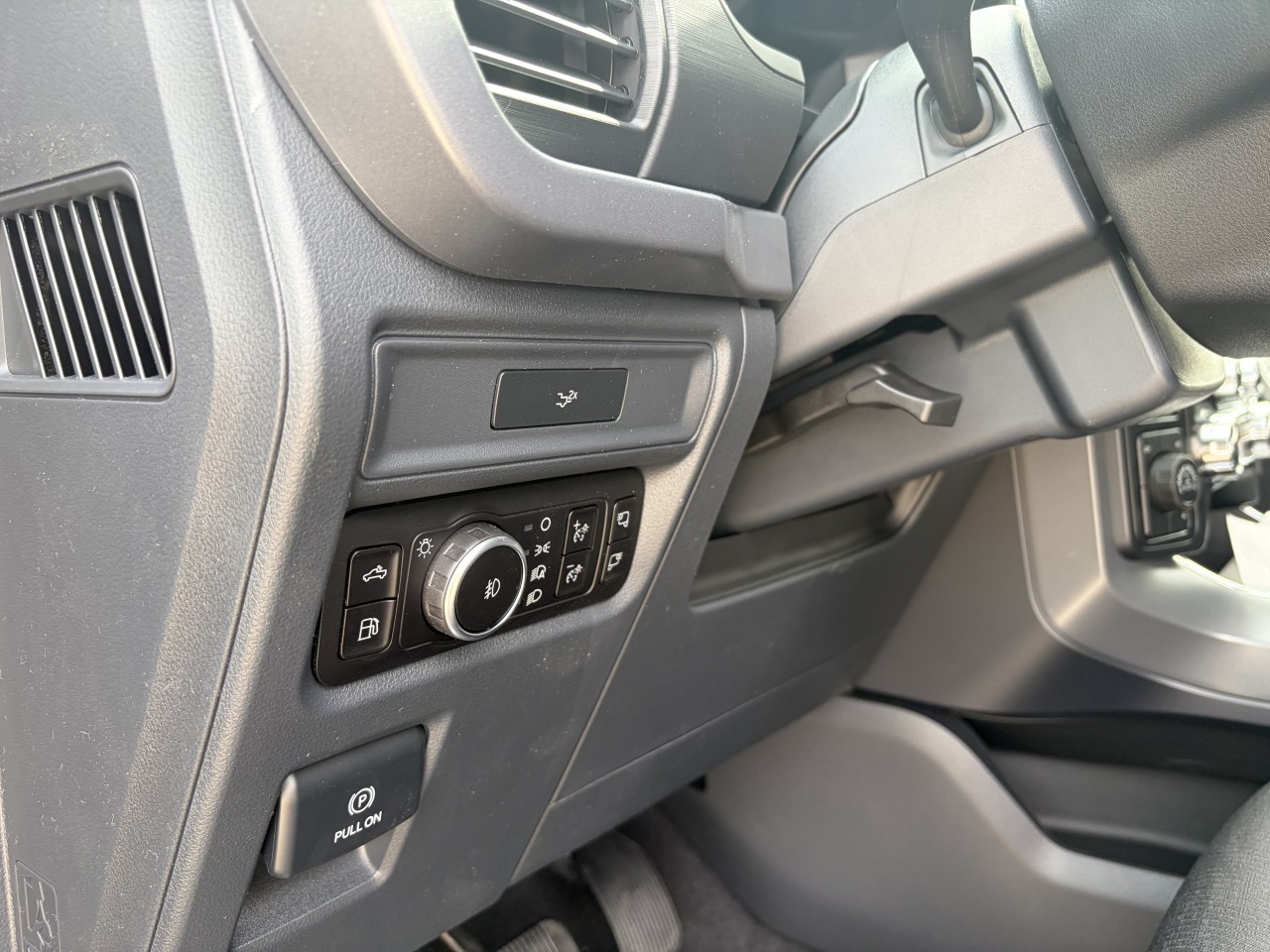 2026 Ford F-150 XLT Main Image