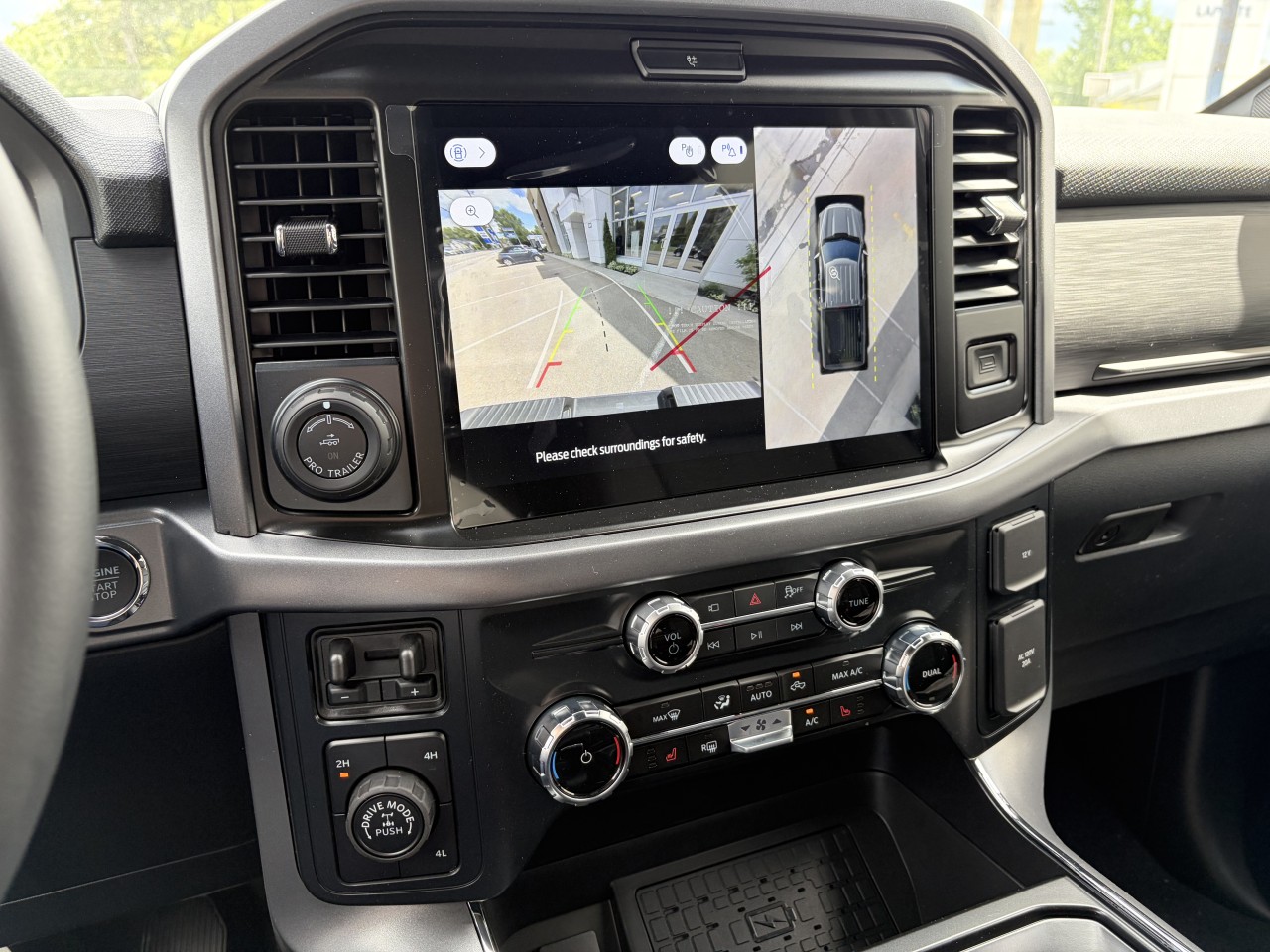 2026 Ford F-150 XLT Main Image