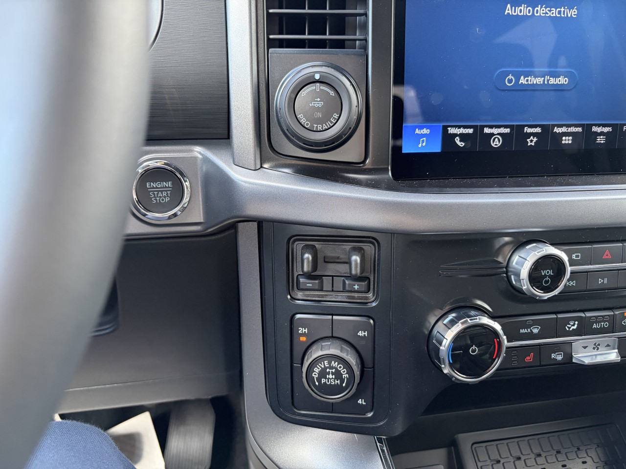 2026 Ford F-150 XLT Main Image