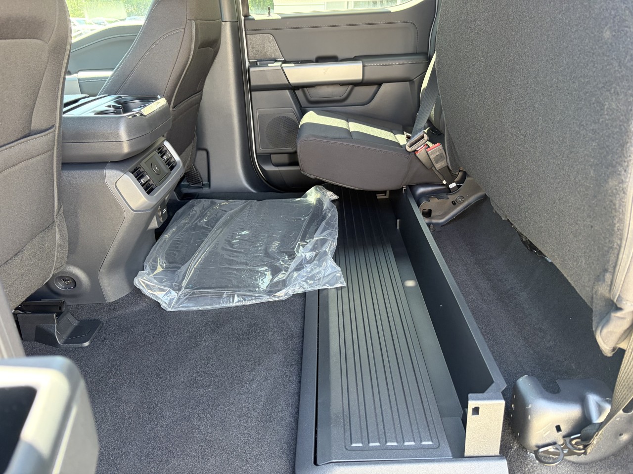 2026 Ford F-150 XLT Main Image