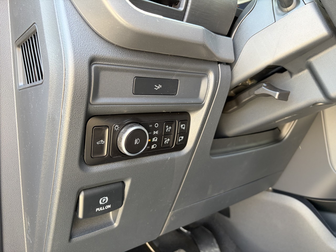 2026 Ford F-150 XLT Main Image
