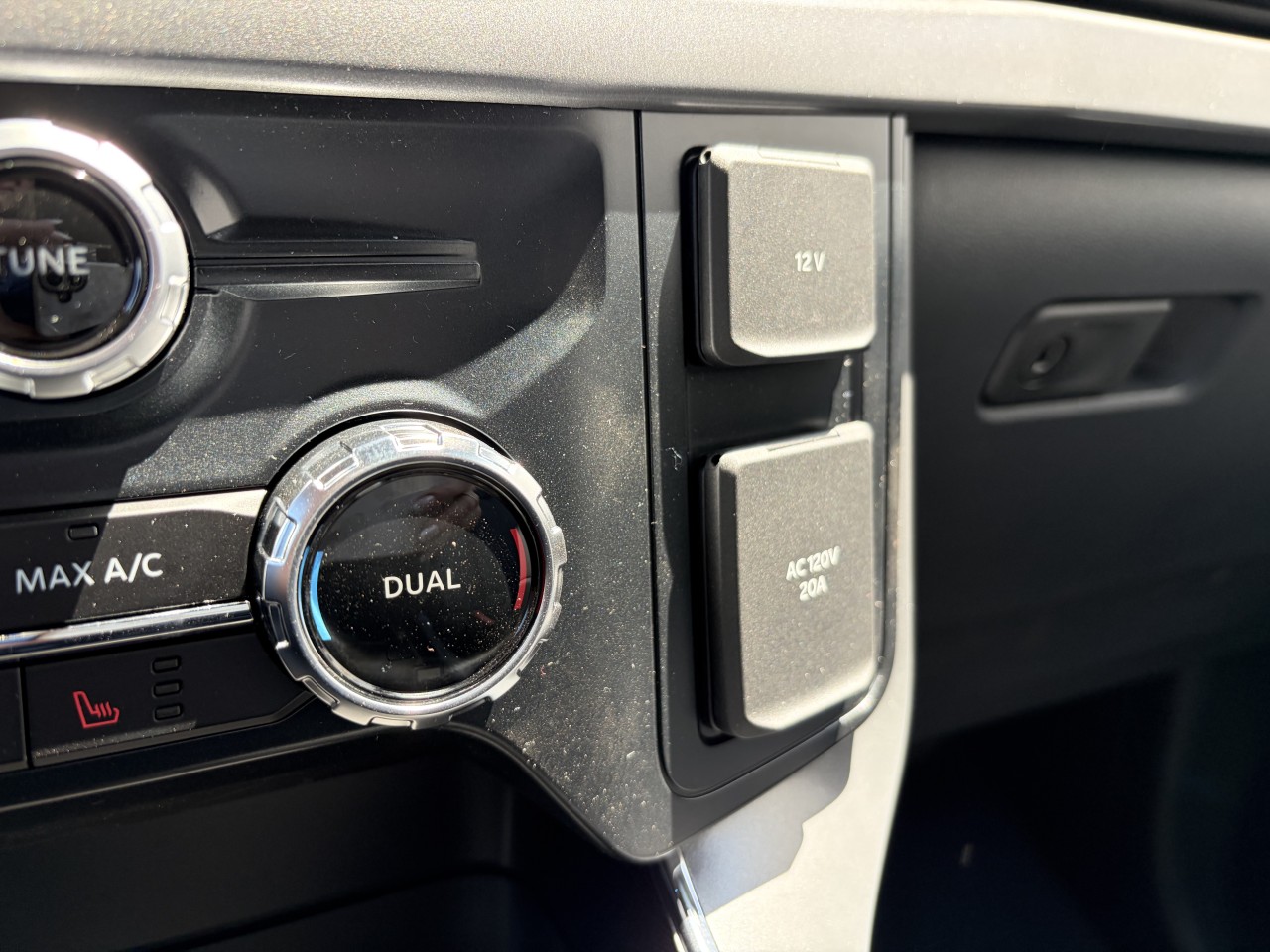 2026 Ford F-150 XLT Main Image