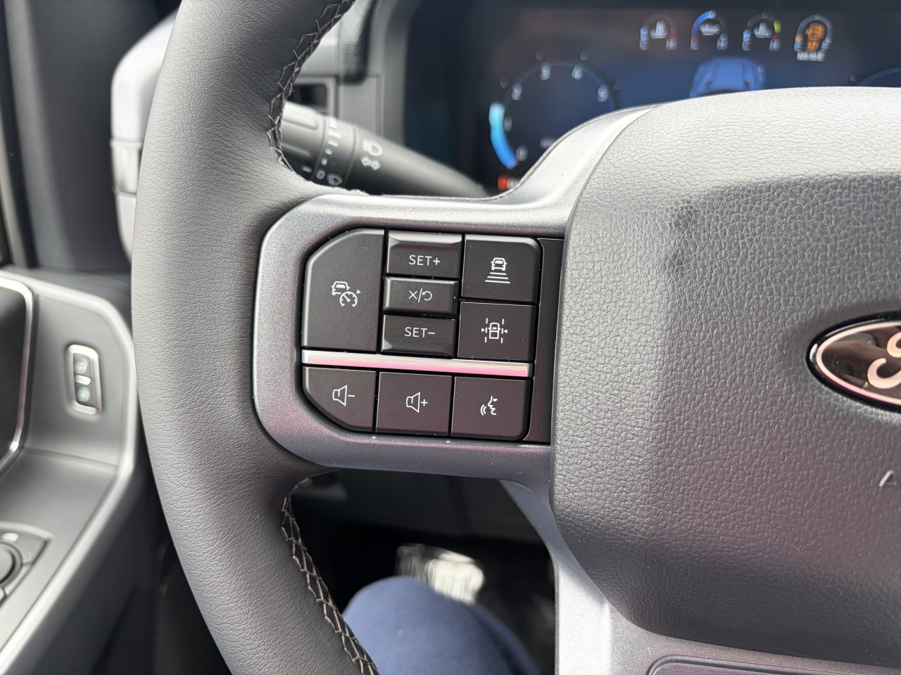 2026 Ford F-150 XLT Main Image