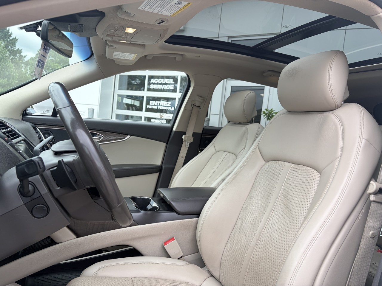 2019 Lincoln Nautilus RESERVE TOIT OUVRANT LUMIERE AMBIANT Main Image