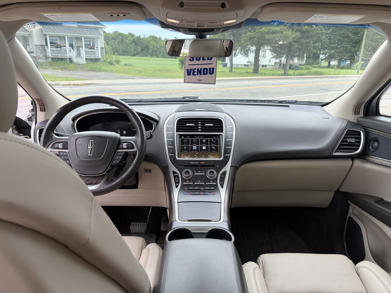 2019 Lincoln Nautilus RESERVE TOIT OUVRANT LUMIERE AMBIANT Main Image