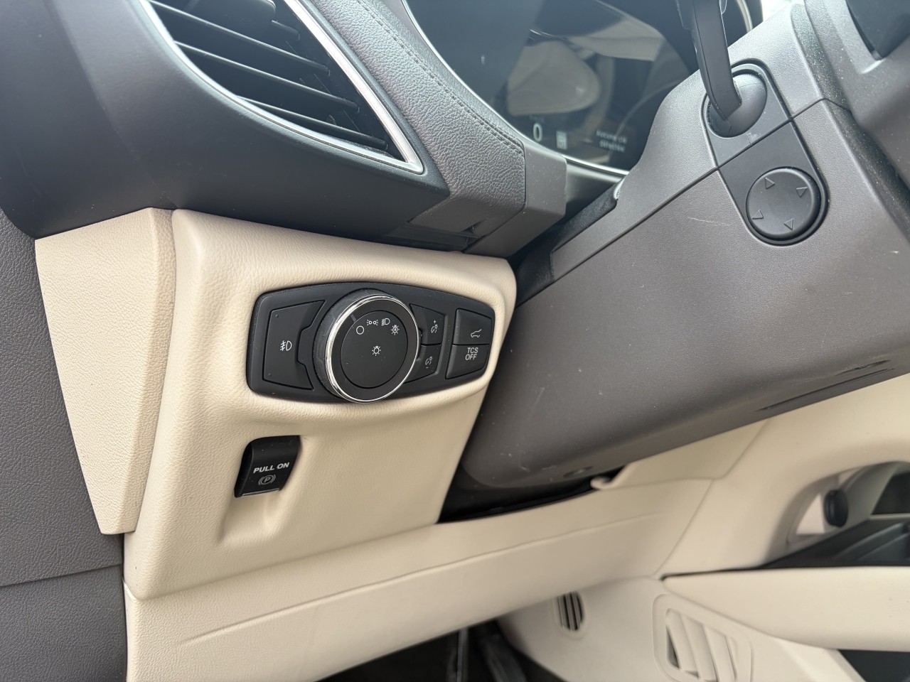 2019 Lincoln Nautilus RESERVE TOIT OUVRANT LUMIERE AMBIANT Main Image