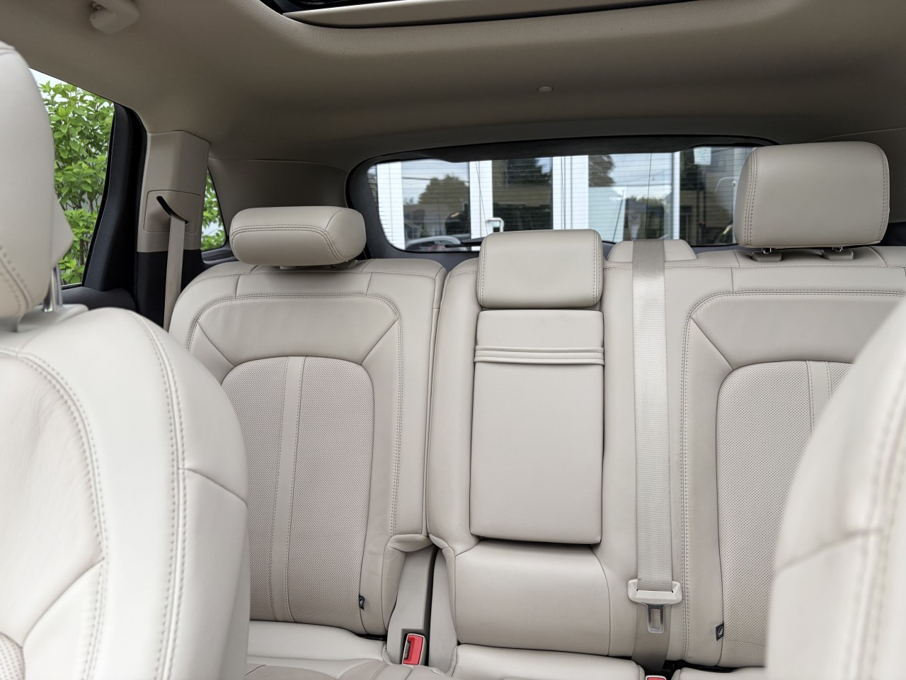 2019 Lincoln Nautilus RESERVE TOIT OUVRANT LUMIERE AMBIANT Main Image