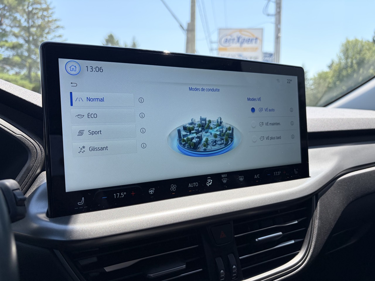 2025 Ford Escape PHEV Main Image