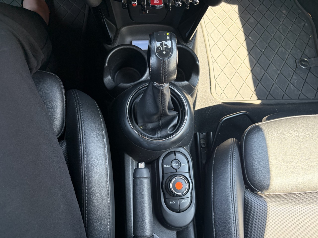 2019 Mini Cooper COOPER S DÉCAPOTABLE Main Image