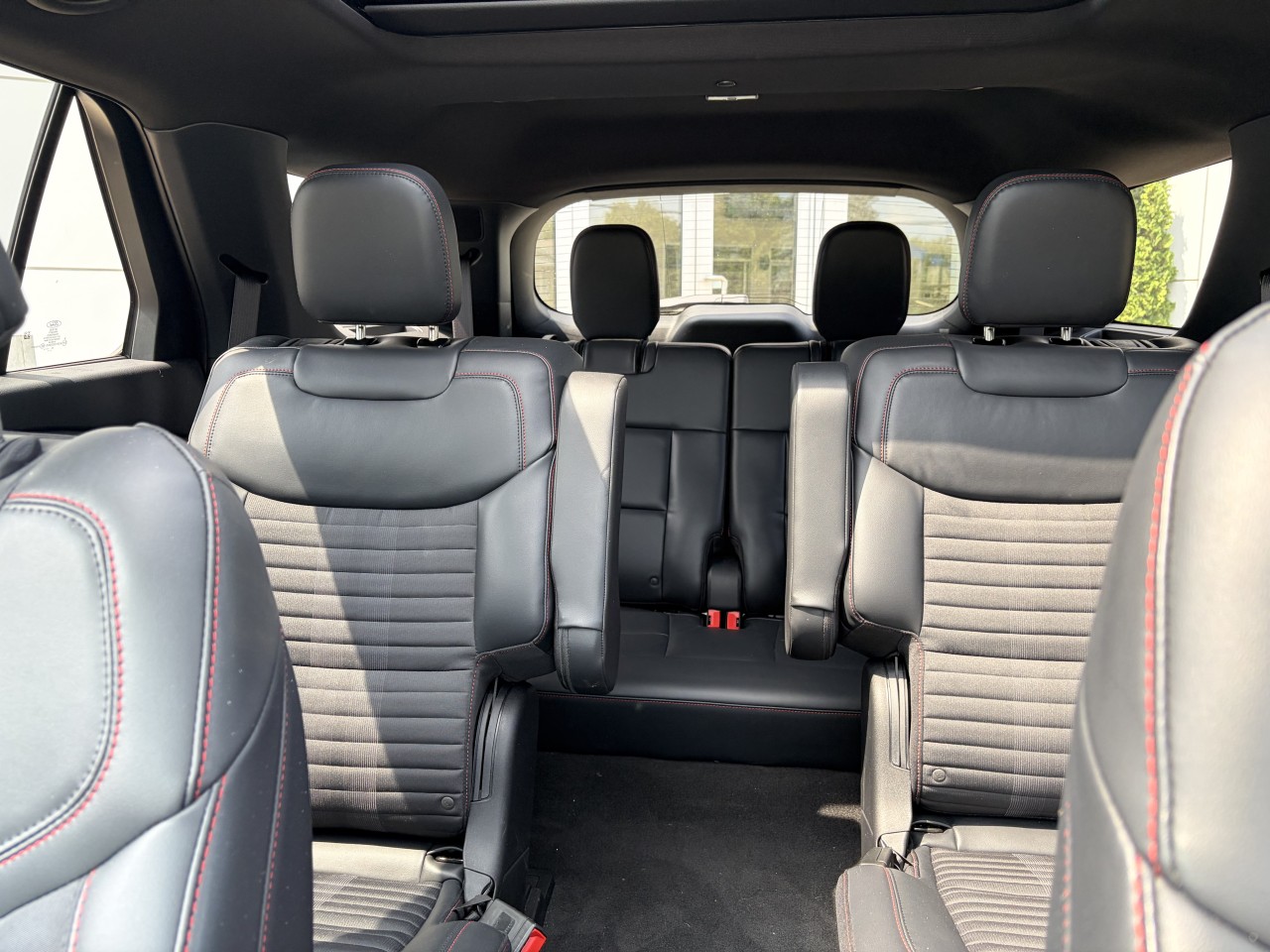 2026 Ford Explorer ST-Line Main Image