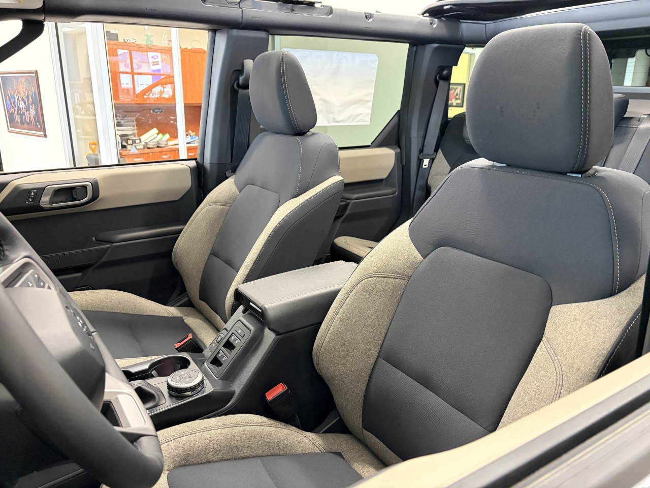 2026 Ford Bronco BIG BEND ECOBOOST 4X4 TOIT RIGIDE Main Image
