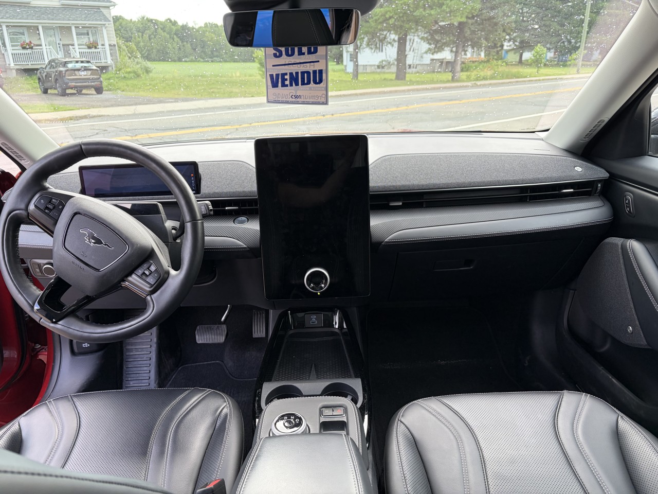 2022 Ford Mustang Mach-E PREMIUM LONG RANGE BATTERY TOIT PANORAMIQUE Main Image