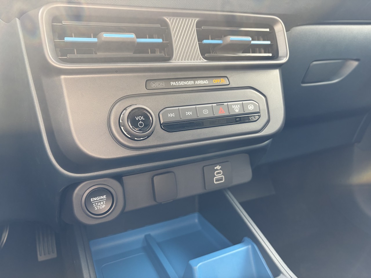 2026 Ford Maverick XLT HYBRIDE AWD 301A Main Image