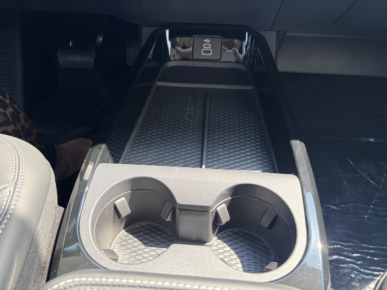 2026 Ford Mustang Mach-E SELECT Main Image