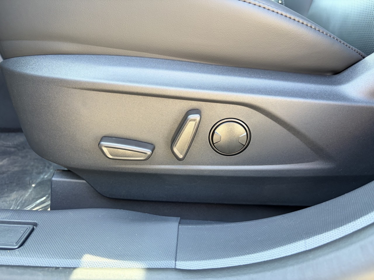 2026 Ford Mustang Mach-E PREMIUM Main Image