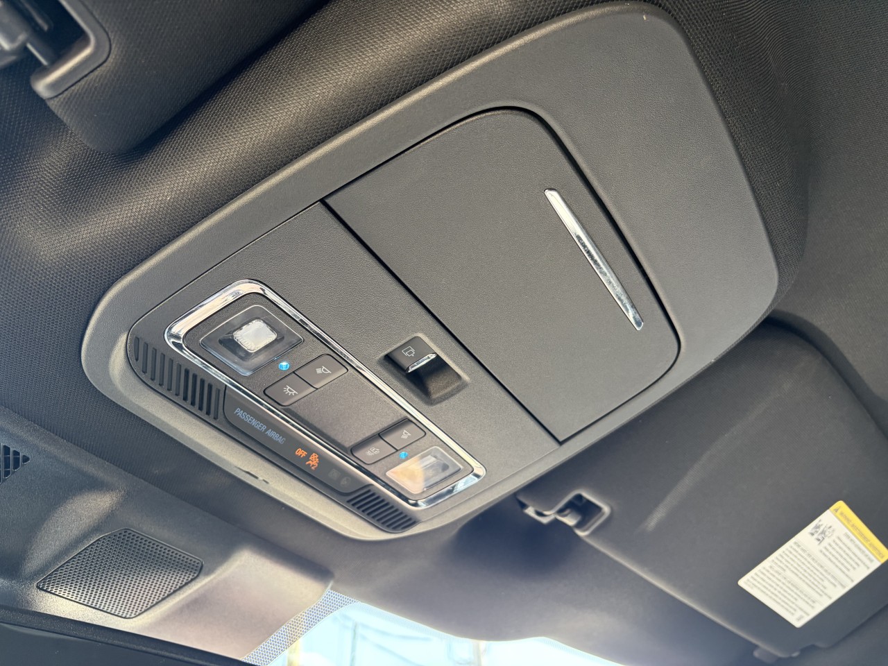 2023 Ford F-150 LARIAT Main Image