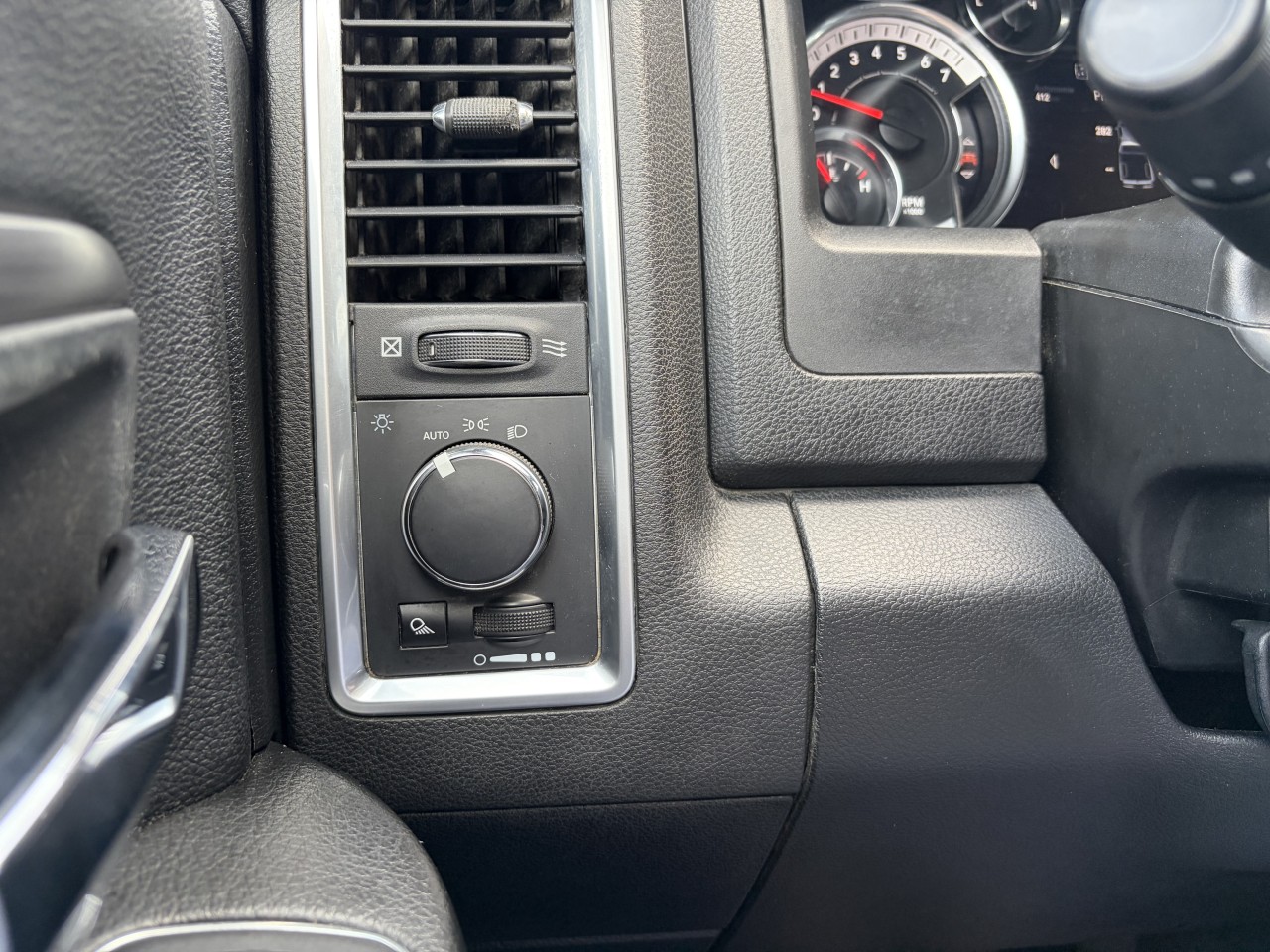 2021 Ram 1500 Classic Warlock Main Image