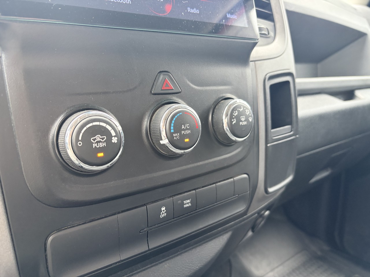 2016 Ram 1500 ST 4X4 V8 Main Image
