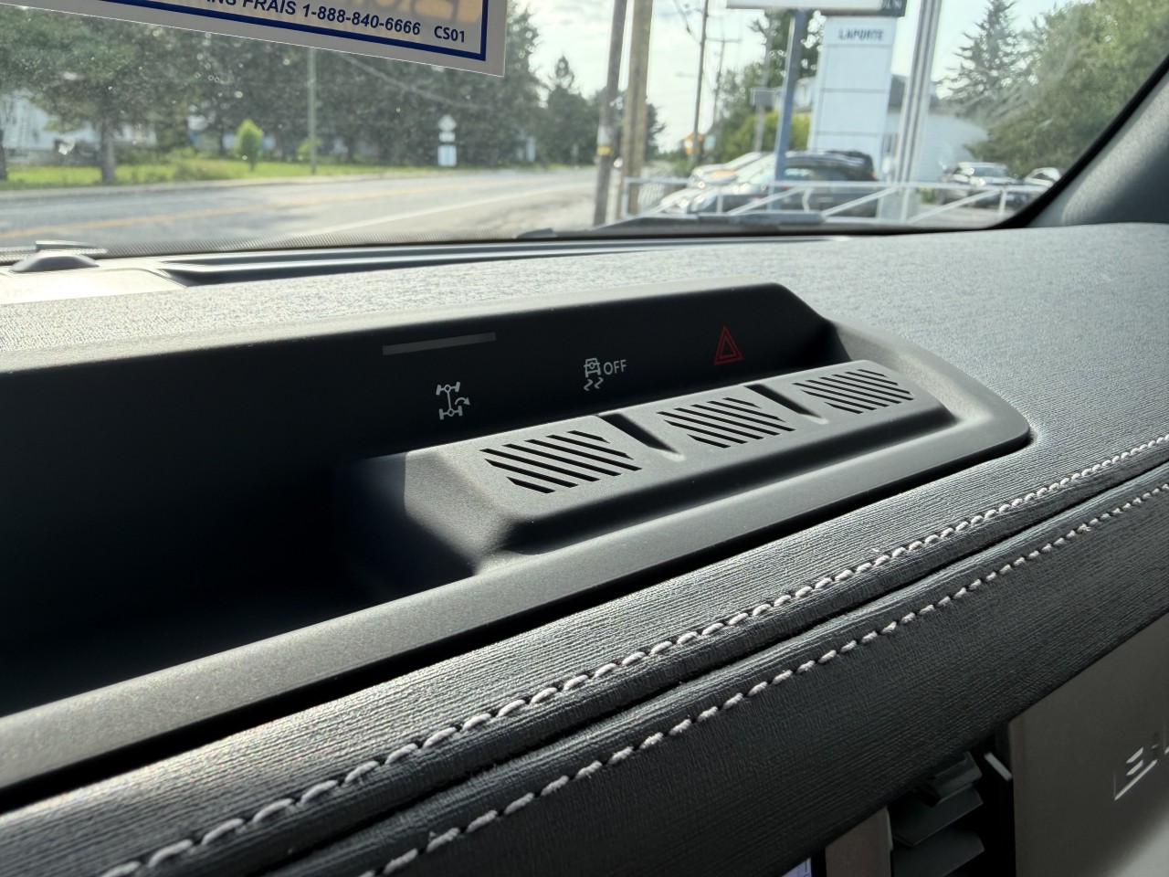 2026 Ford Bronco Outer Banks Main Image