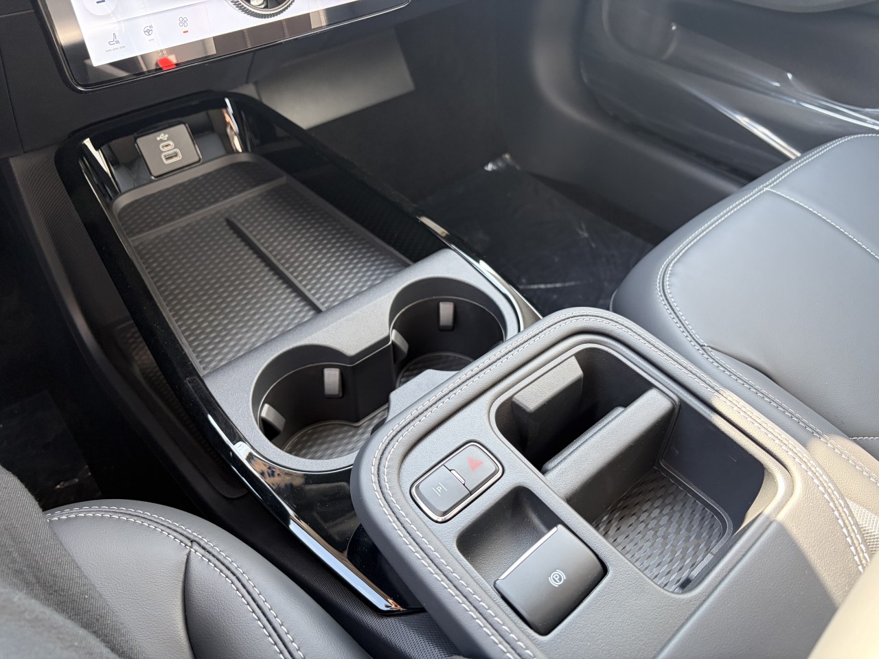 2026 Ford Mustang Mach-E SELECT Main Image