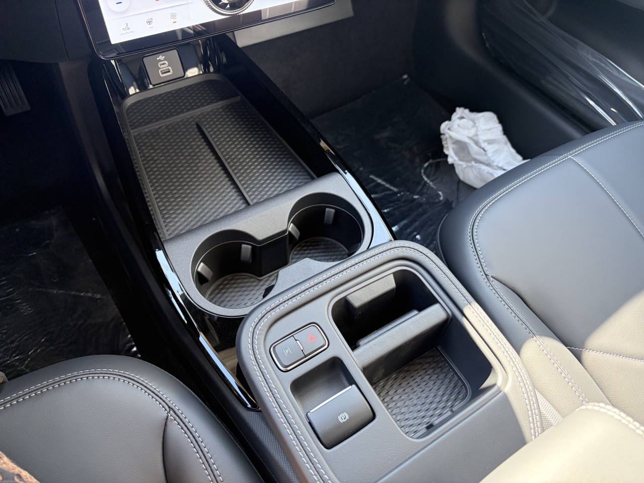 2026 Ford Mustang Mach-E SELECT Main Image