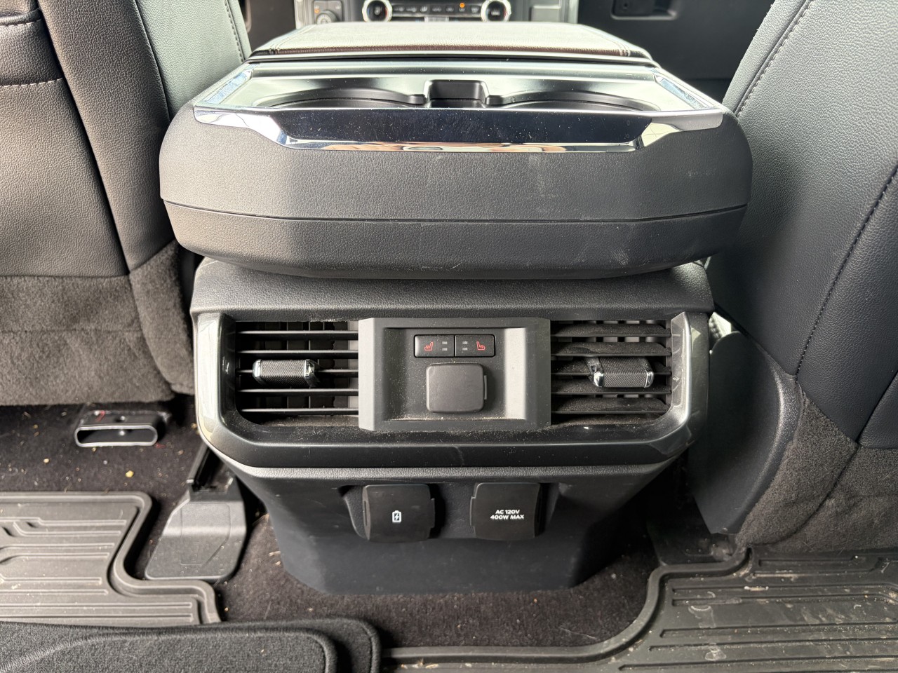 2022 Ford F-150 LARIAT Main Image