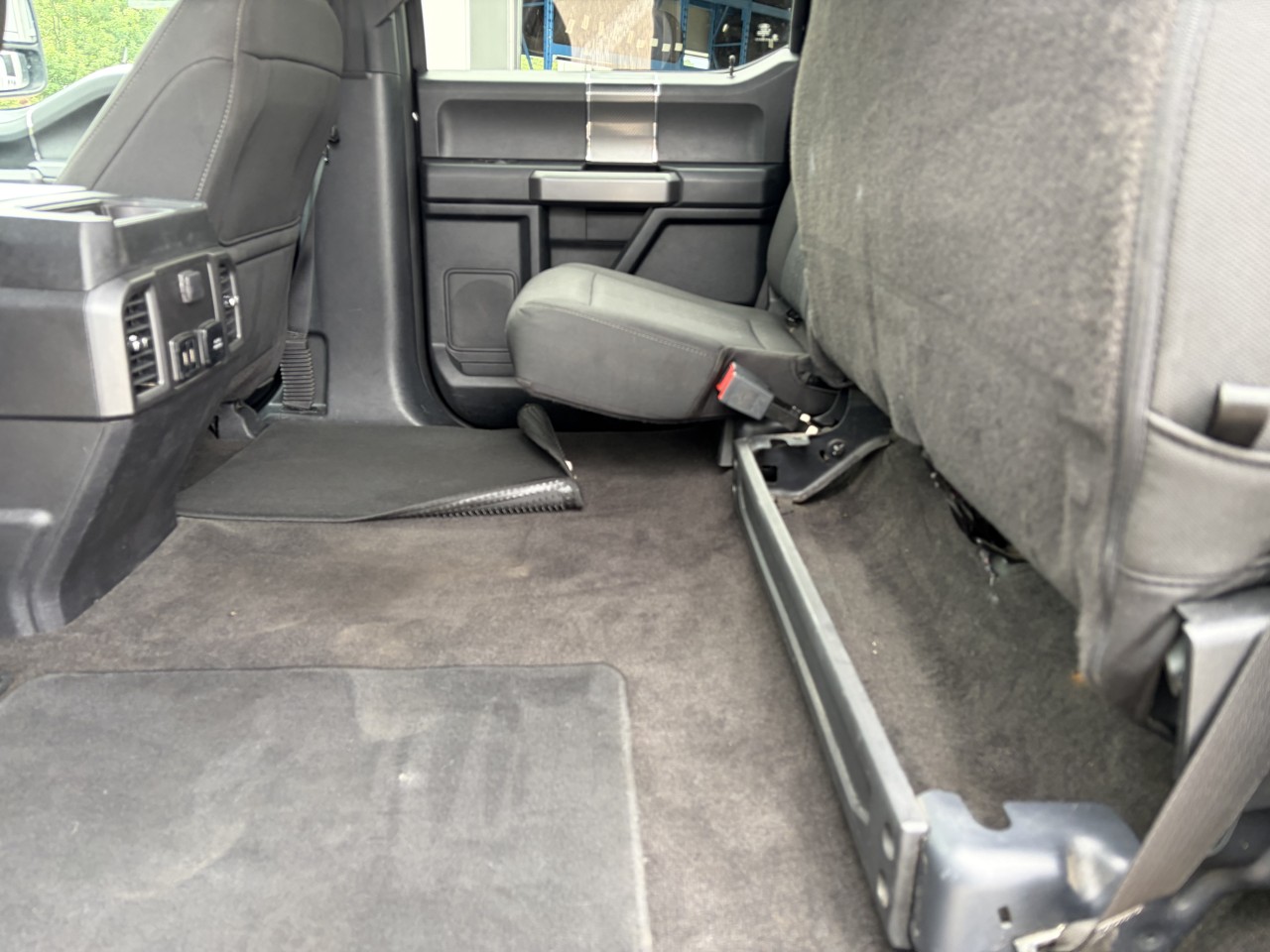 2019 Ford F-150 XLT 4x4 SUPERCREW 302A Main Image