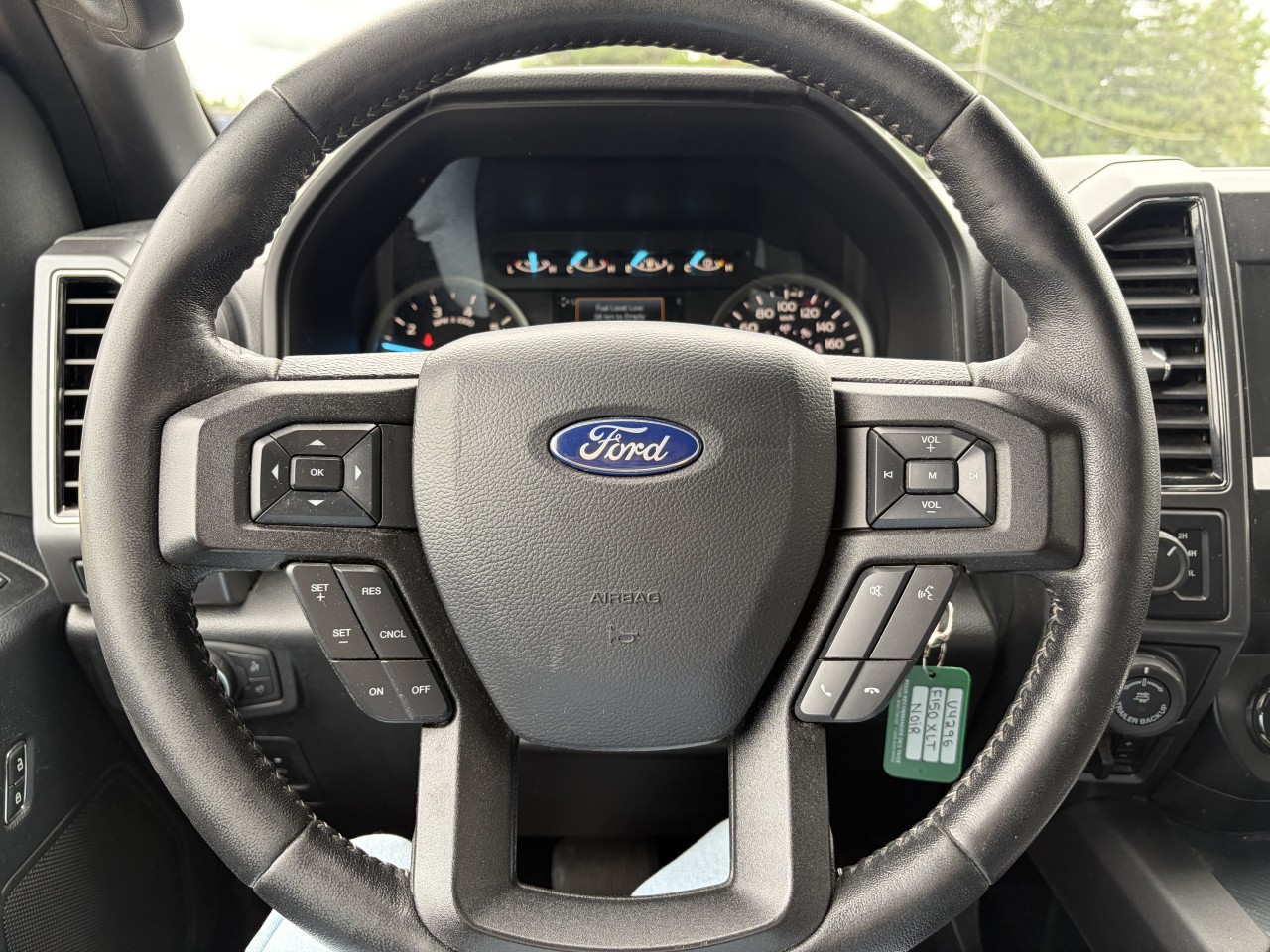2019 Ford F-150 XLT 4x4 SUPERCREW 302A Main Image
