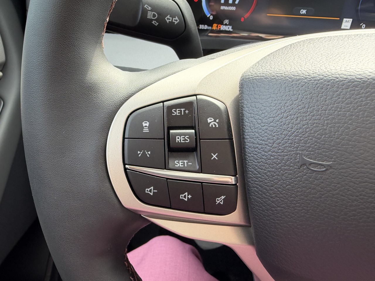 2026 Ford Explorer ACTIVE 4WD 2.3L ECOBOOST Main Image