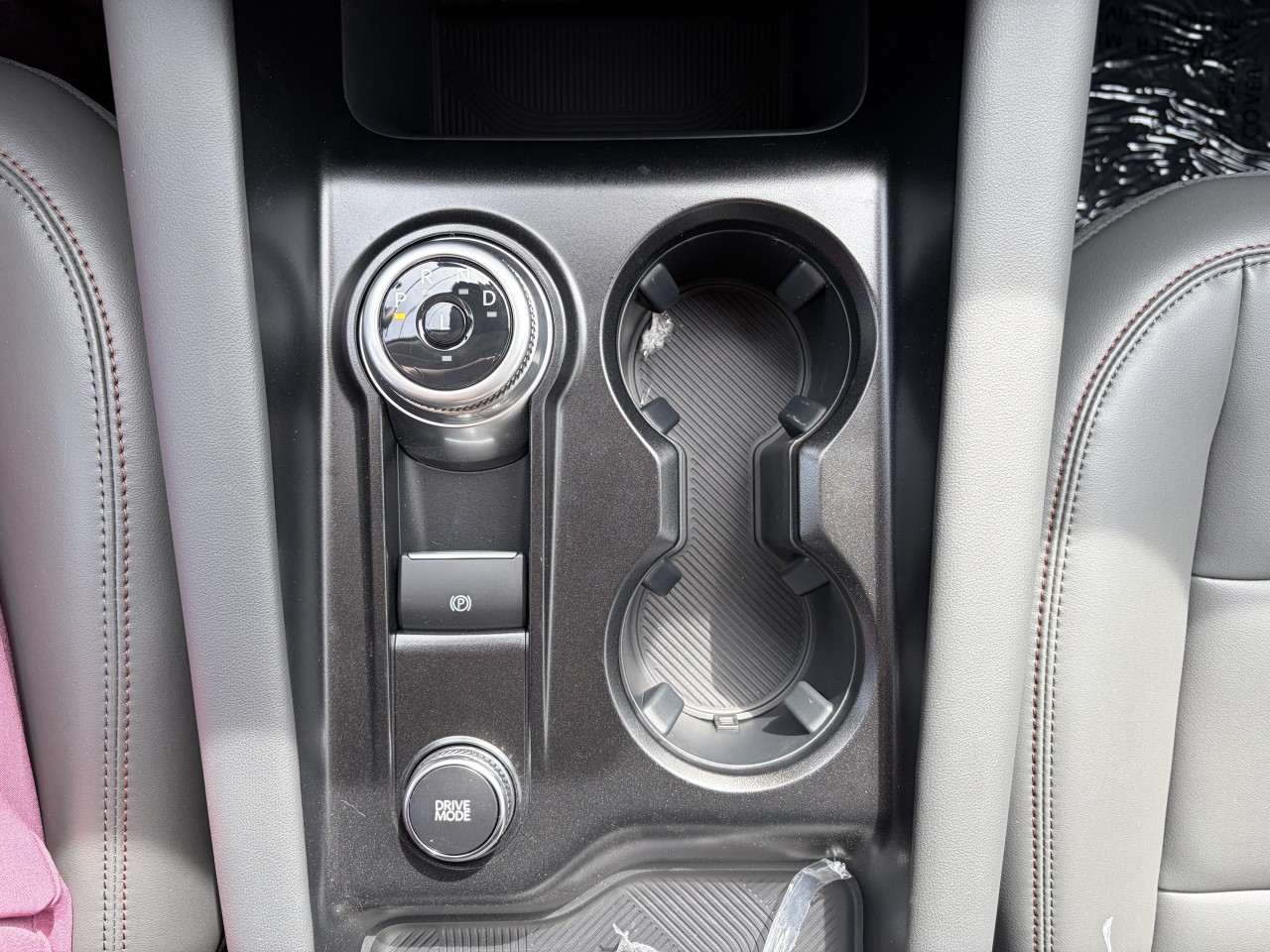 2026 Ford Explorer ACTIVE 4WD 2.3L ECOBOOST Main Image
