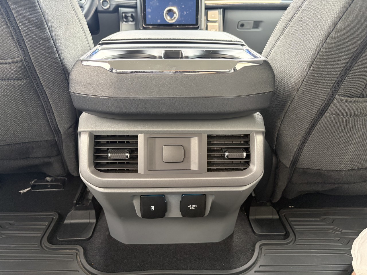 2024 Ford F-150 Lightning FLASH 4X4 SUPERCREW EXTENDED BATTERY RANGE Main Image