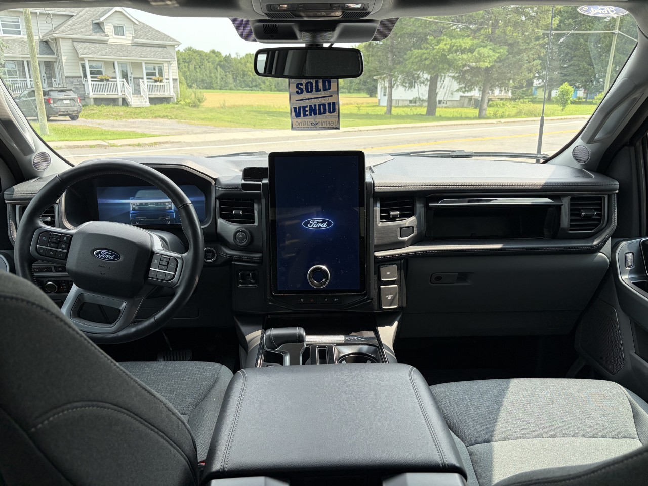 2024 Ford F-150 Lightning FLASH 4X4 SUPERCREW EXTENDED BATTERY RANGE Main Image