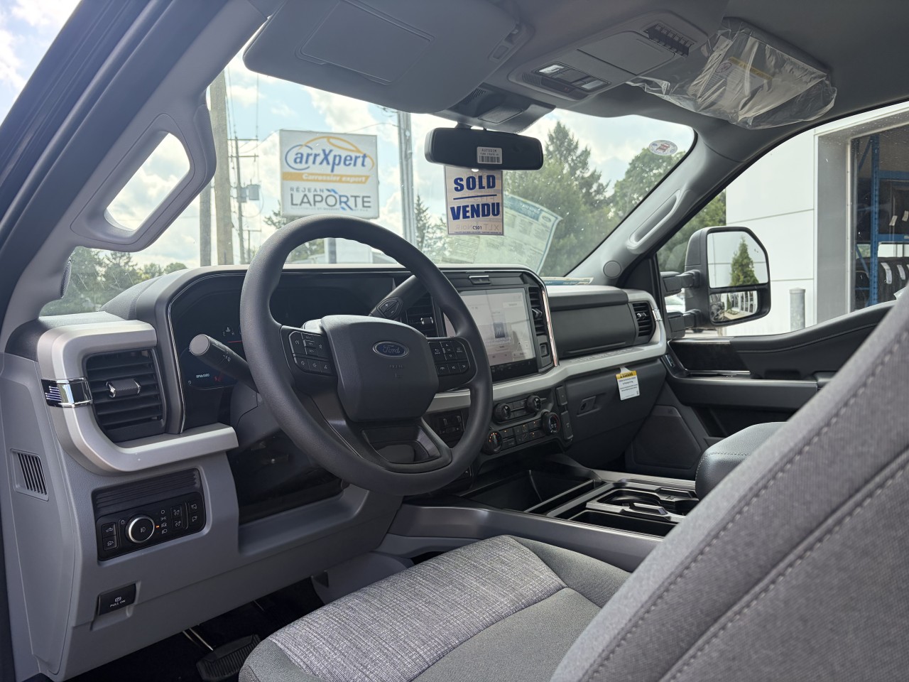 2026 Ford F-250 Super Duty XLT 4X4 V8 DIESEL CREW CAB Main Image