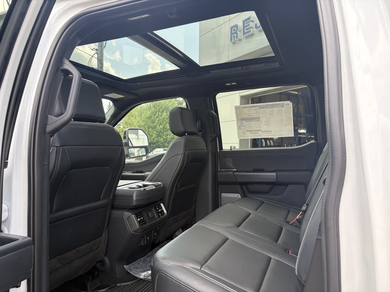 2026 Ford F-150 LARIAT 4X4 POWERBOOST HYBRIDE 501A Main Image